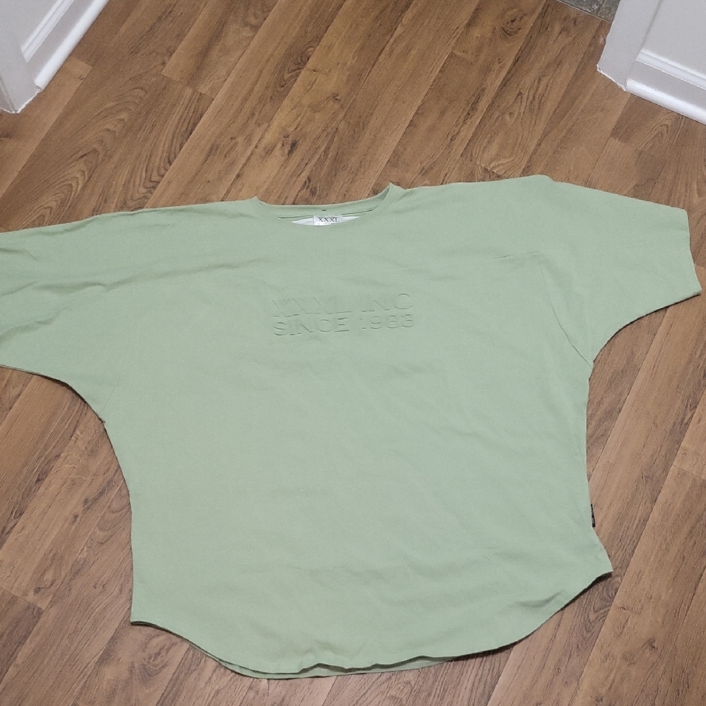 Explosive Fibres Embossed Tshirt